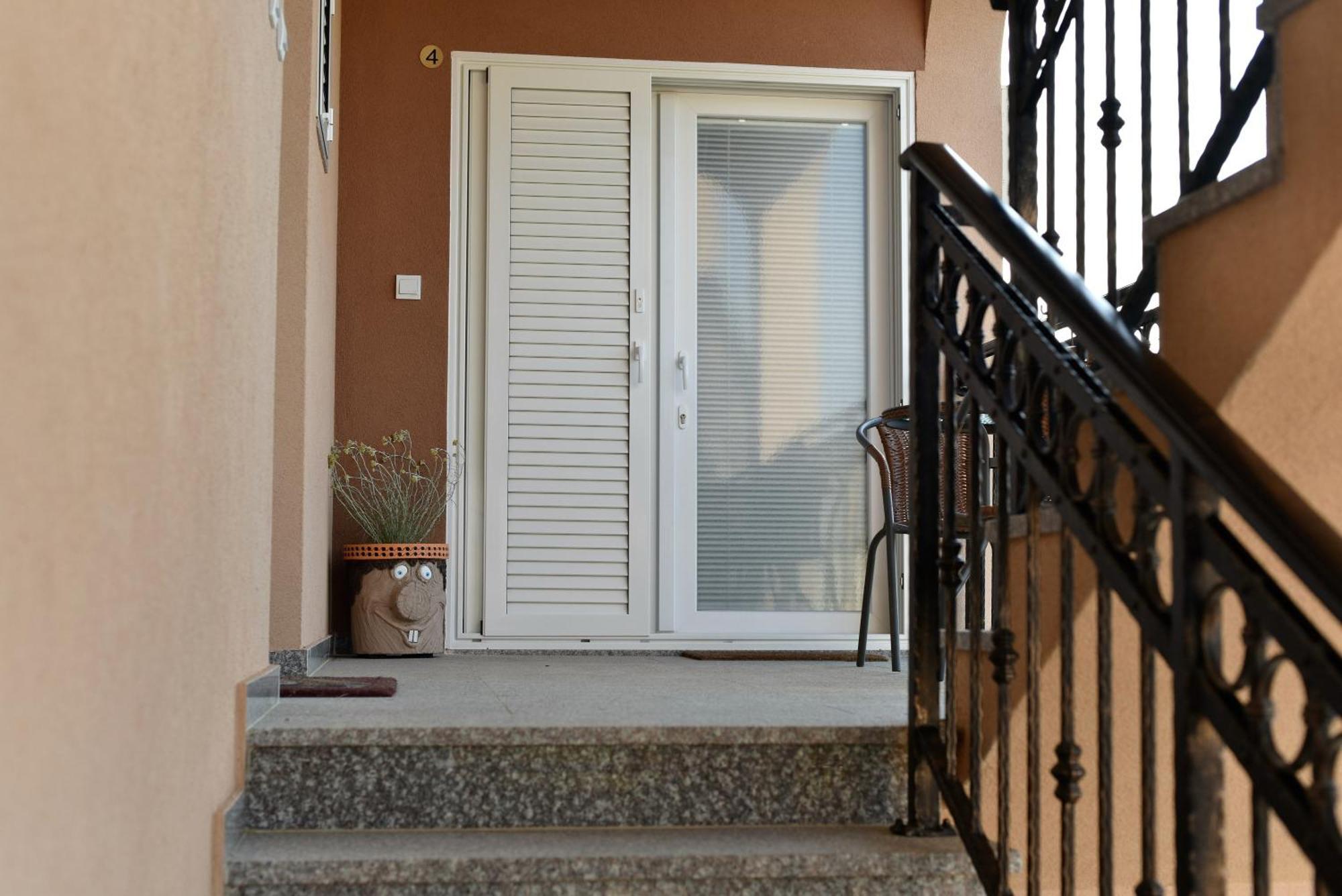 Apartmani Natasa Nino Jezera, Murter Phòng bức ảnh