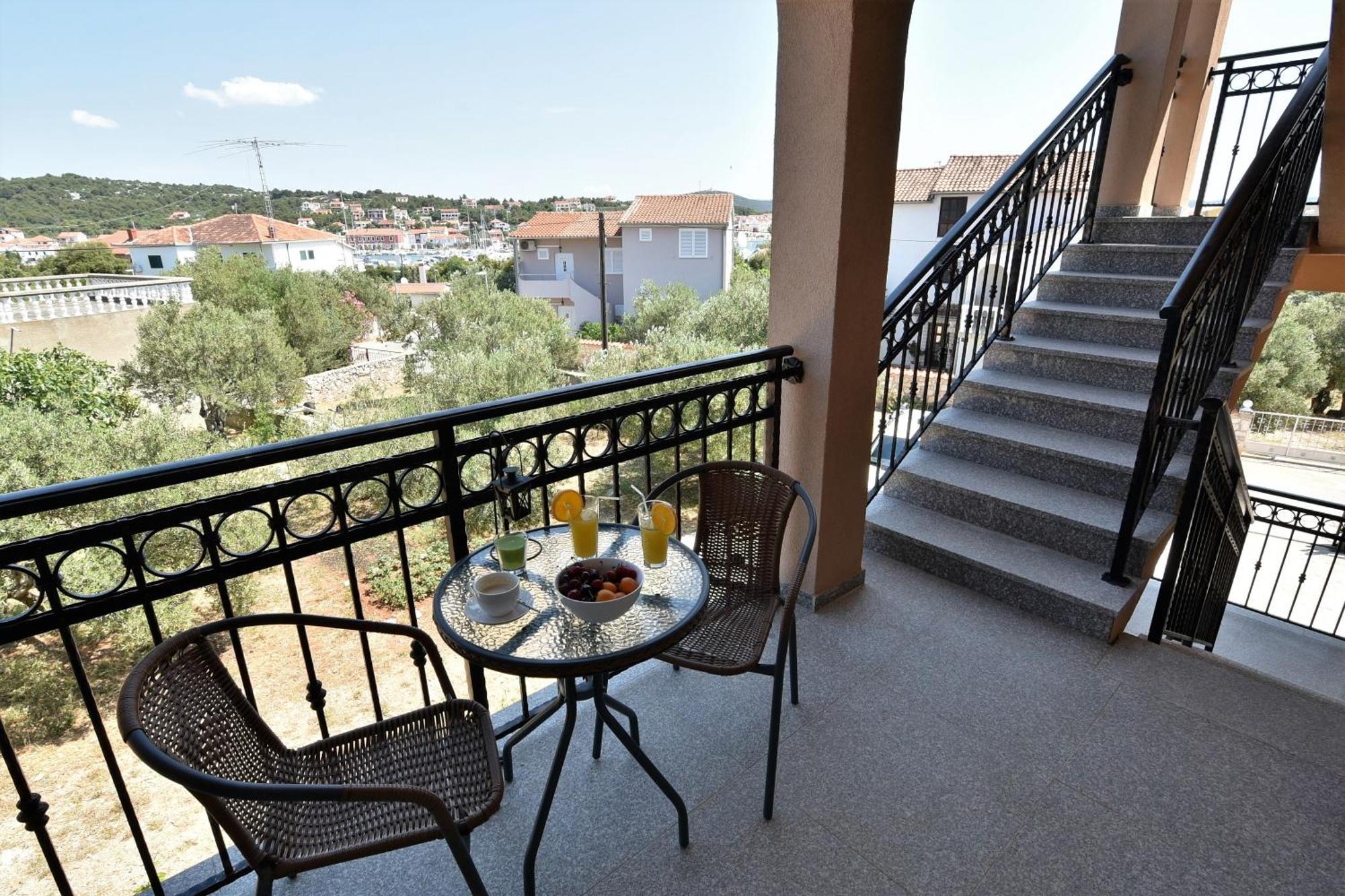 Apartmani Natasa Nino Jezera, Murter Phòng bức ảnh